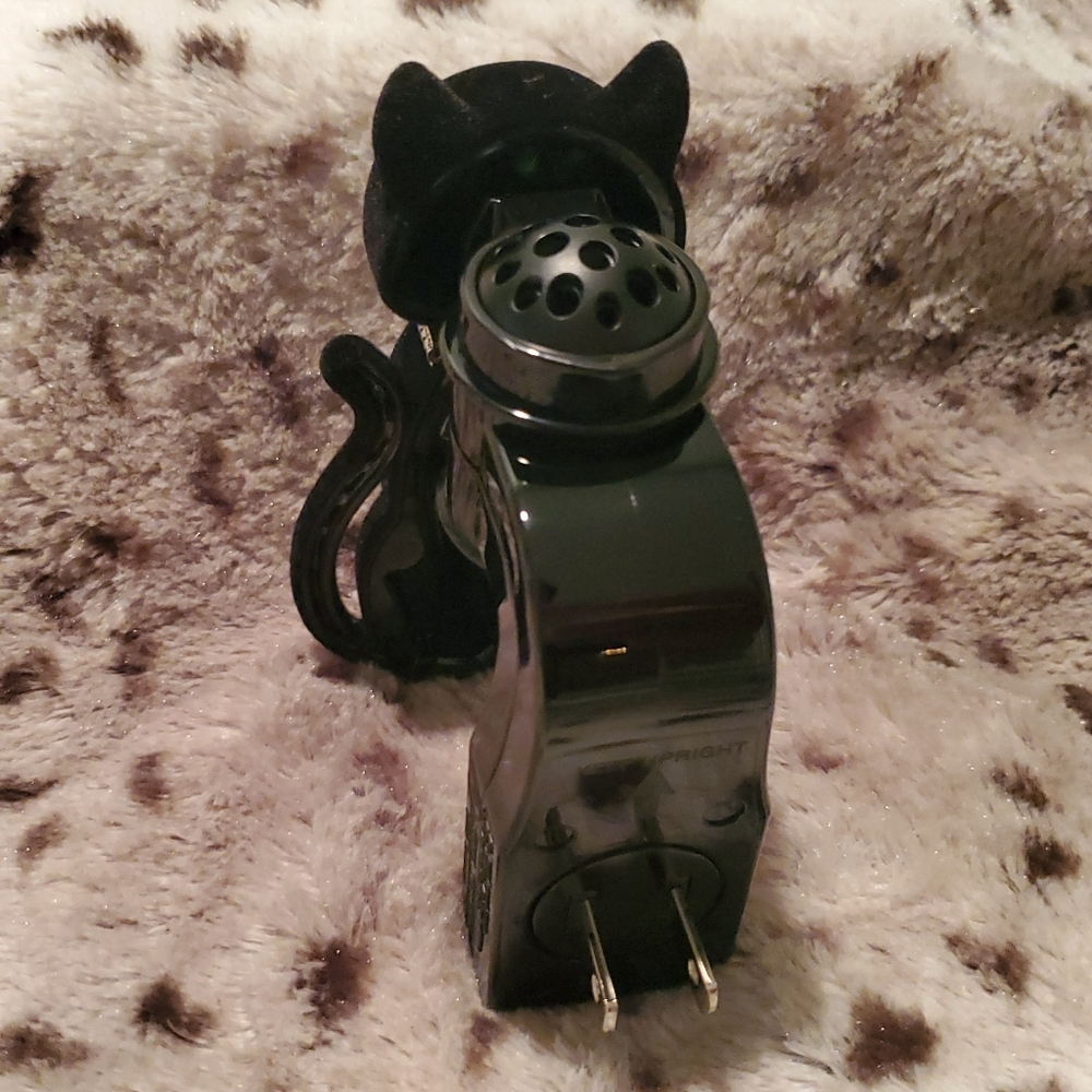 🎃 BATH & BODY WORKS Fancy Cat Nightlight Wallflower Plug - Picture 3 of 3
